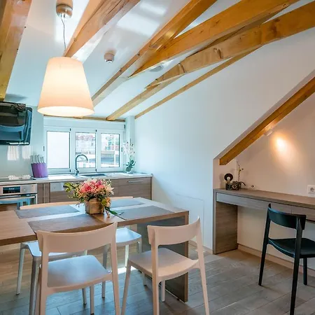 公寓 阿提卡斯公寓